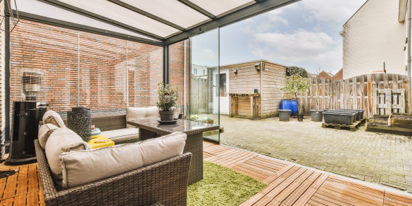 Puertas y Ventanas de Aluminio / PVC a medida en Sabadell · Cortinas de Cristal