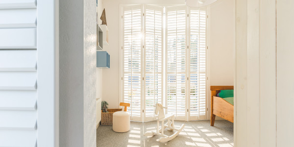 Fabricantes / Instaladores de Puertas y Ventanas de Aluminio / PVC en Sabadell · Contraventanas y Persianas a Medida